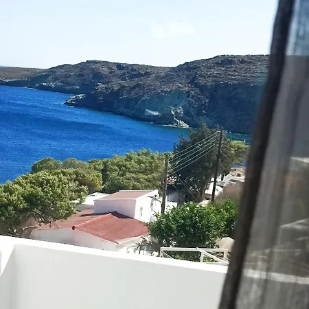 Sea View Apartment *