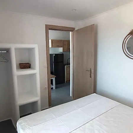 Sea View Apartment *